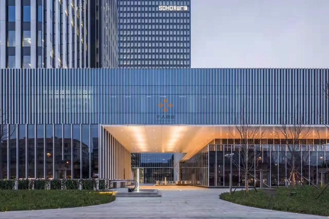 長寧 SOHO天山廣場 2433平米 標(biāo)準(zhǔn)裝修